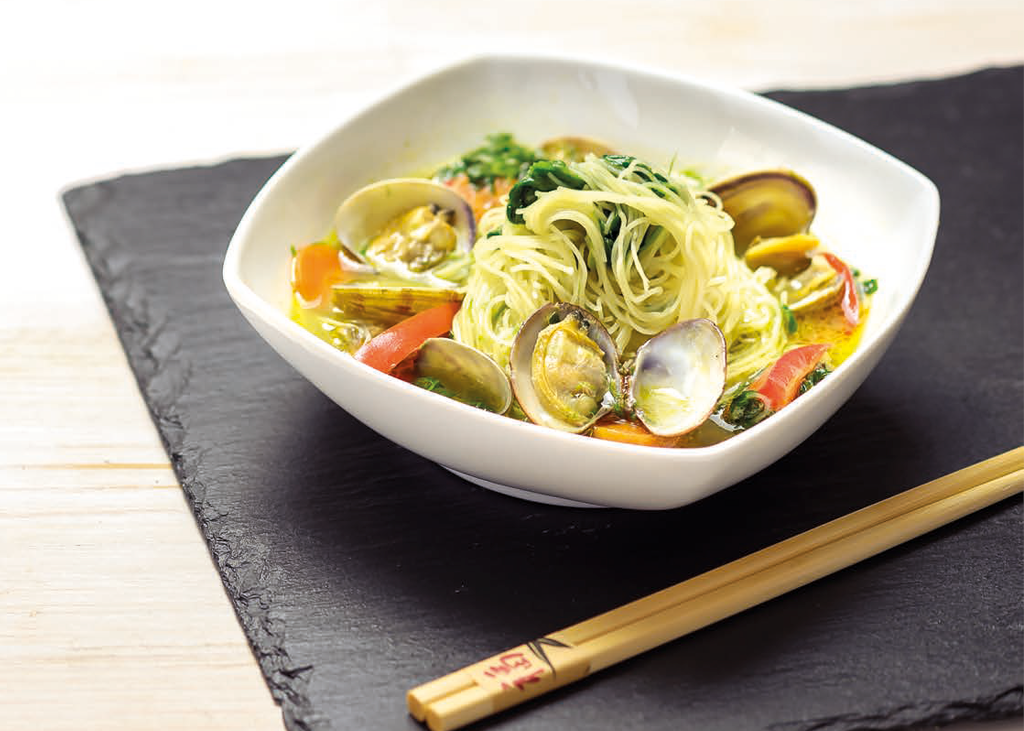 Zuppa di miso con piccole vongole